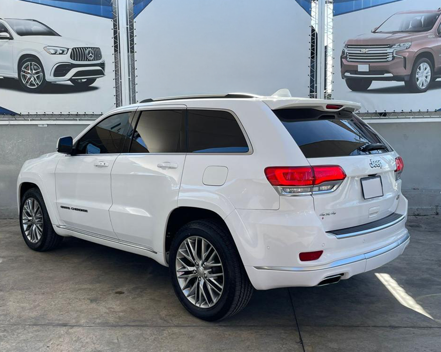 jeepetas y camionetas - Jeep Grand Cherokee Summit 2018 - 4x4 – Como Nueva!!  1