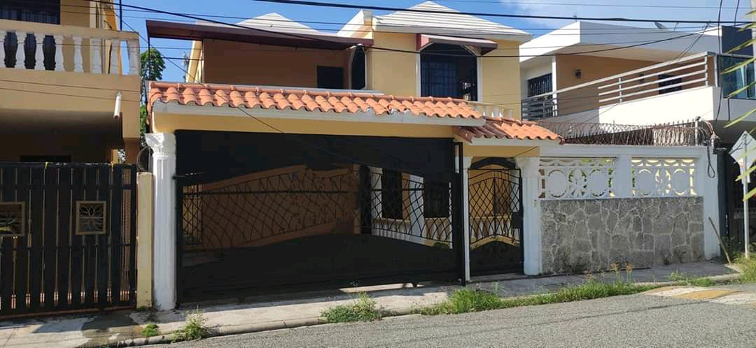 casas - Excelente casa de oportunida en la autopista de San Isidro residencial brisa
