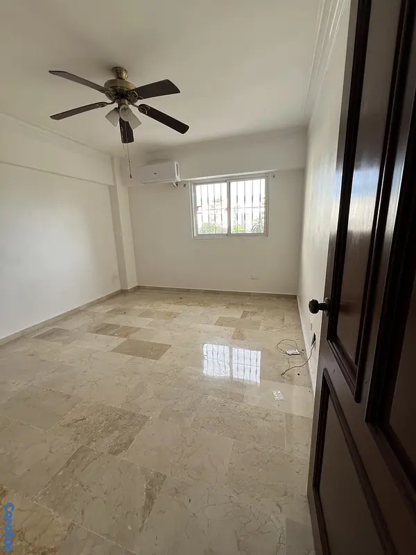 apartamentos - Apartamento en Alquiler clásico en Piantini de 3 habitaciones 2 parqueos  8