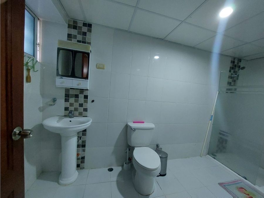apartamentos - Acogedor Apartamento en 2do. Nivel, Amplia Terraza Techada  7