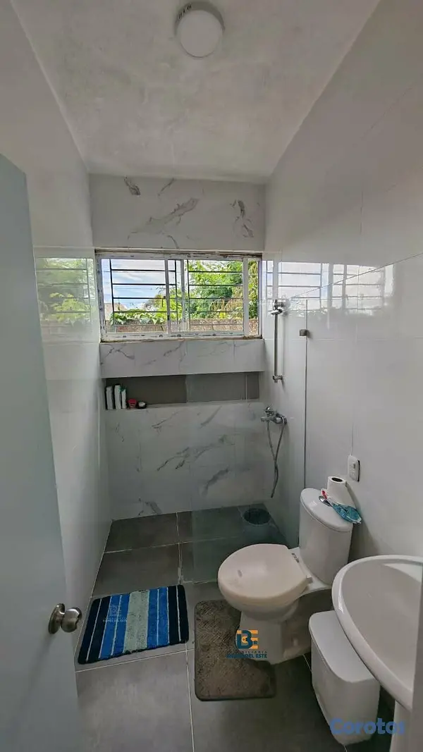 casas - VENDO MODERNA CASA con acabados de alta calidad en 9