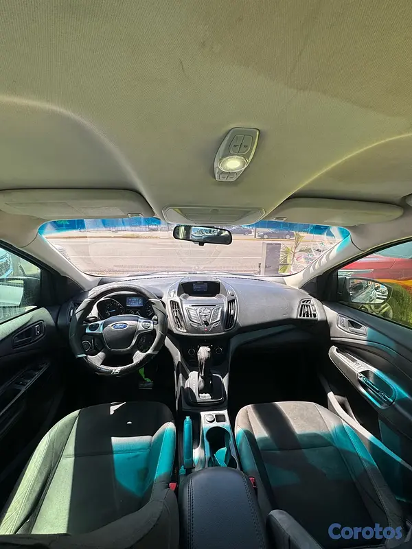 jeepetas y camionetas - Ford Escape SE 2.5 2014
 4