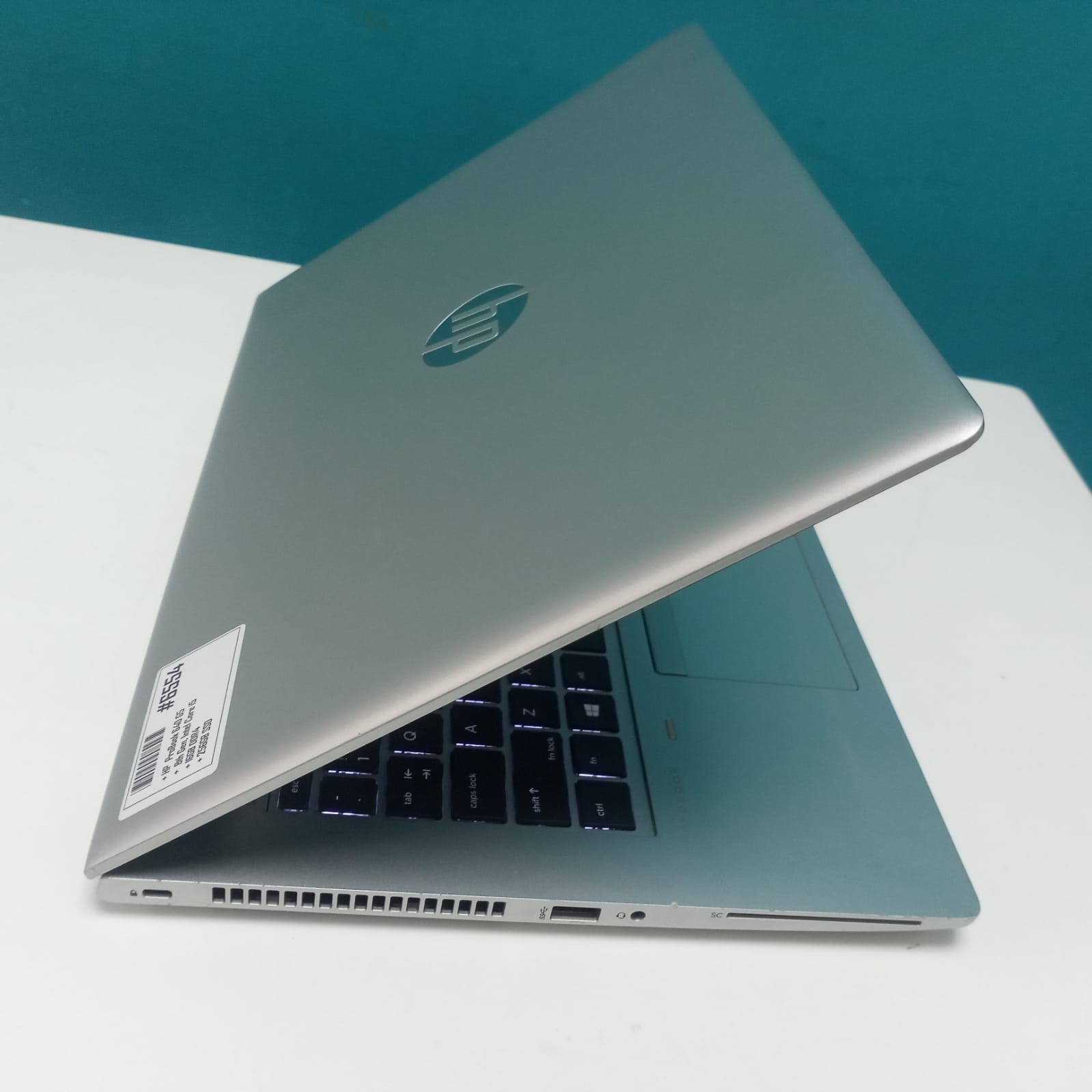computadoras y laptops -  HP ProBook 640 G5 / 8th Gen, Intel Core i5 / 16RA 4