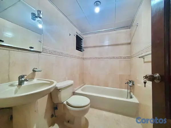apartamentos - Alquilo apartamento en Urbanización Real. 6