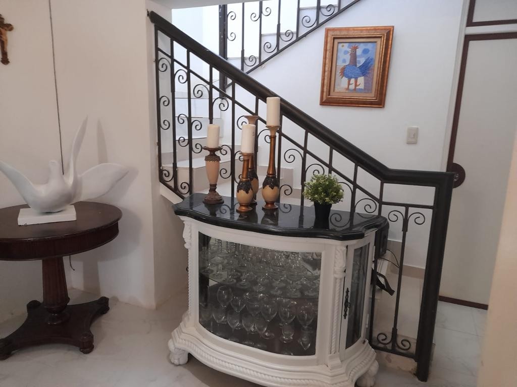 casas vacacionales y villas - Se vende Villa amueblada en Juan Dolio 1