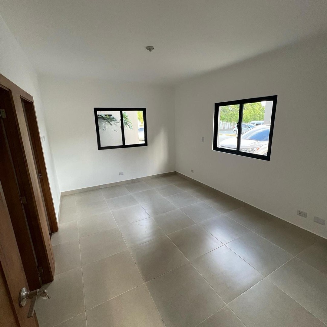 apartamentos - Apartamento 1er Nivel con Patio proximo al HOMS  2