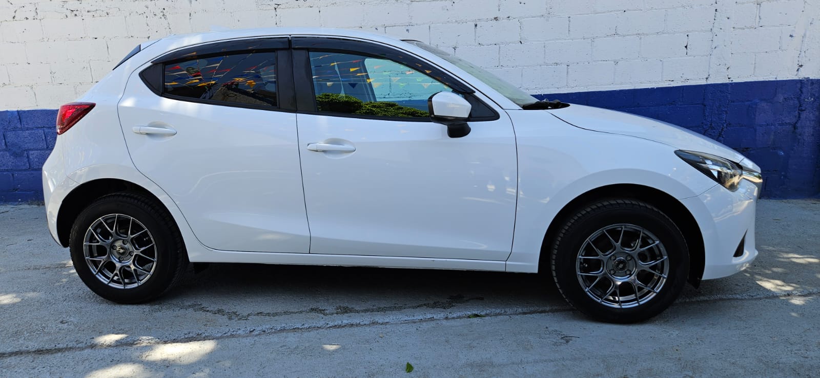 carros - MAZDA DEMIO 2