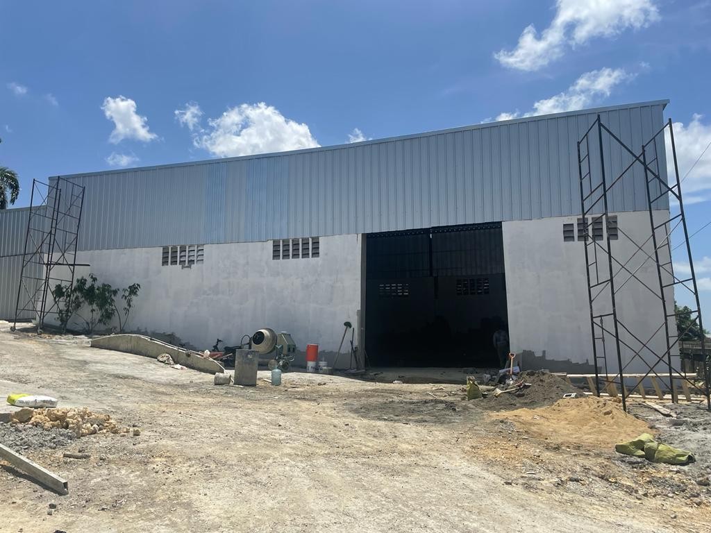 oficinas y locales comerciales - Nave en alquiler de 400m2 triple altura 1
