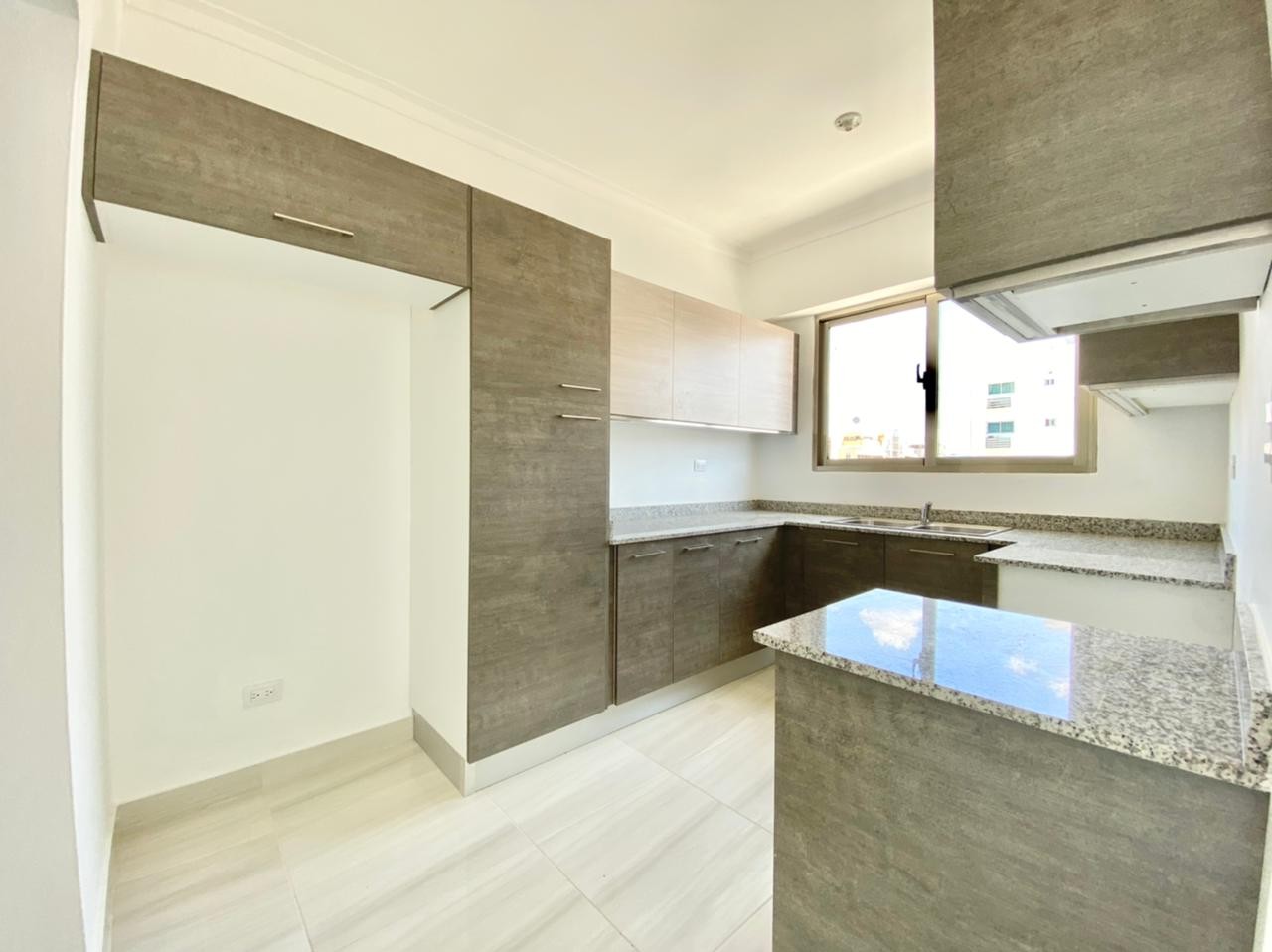 apartamentos - Apartamento nuevo en Evaristo Morales  2