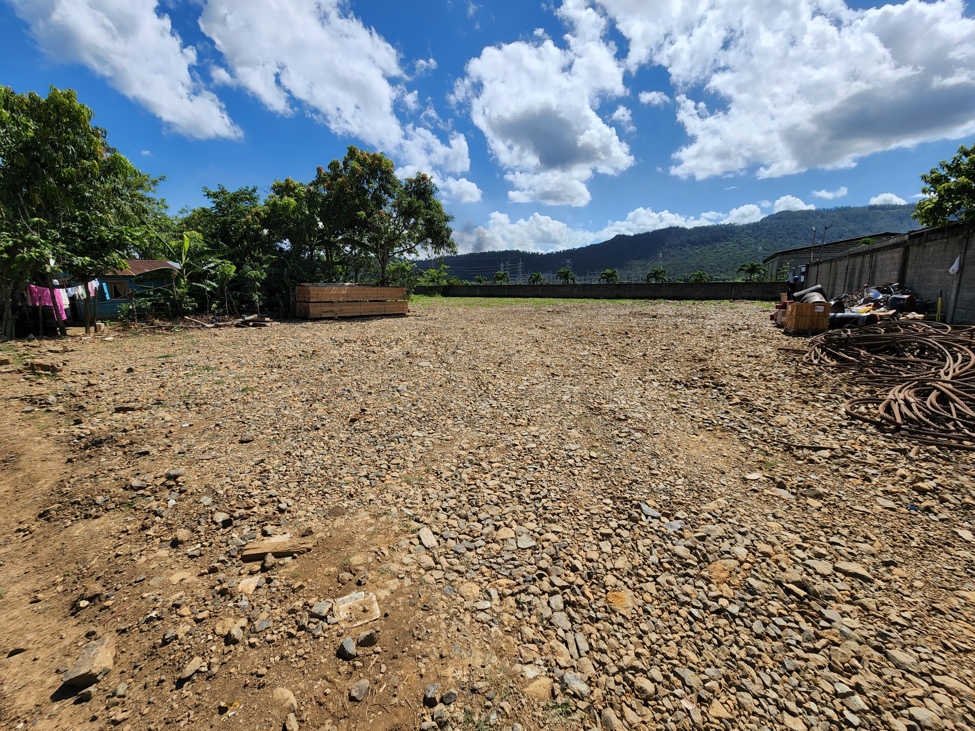 solares y terrenos - Terreno en Bonaito de 1430 mts