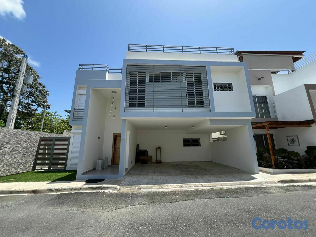 casas - Casa de 2 niveles en venta en Altos De Arroyo Hond 1