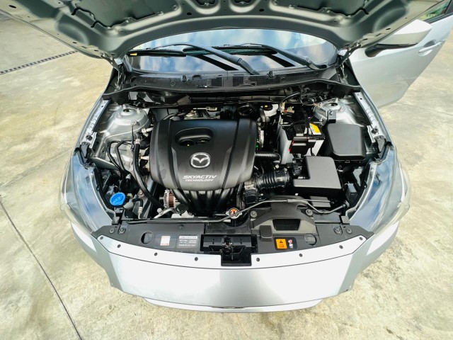 carros - Mazda Demio 2019
 9