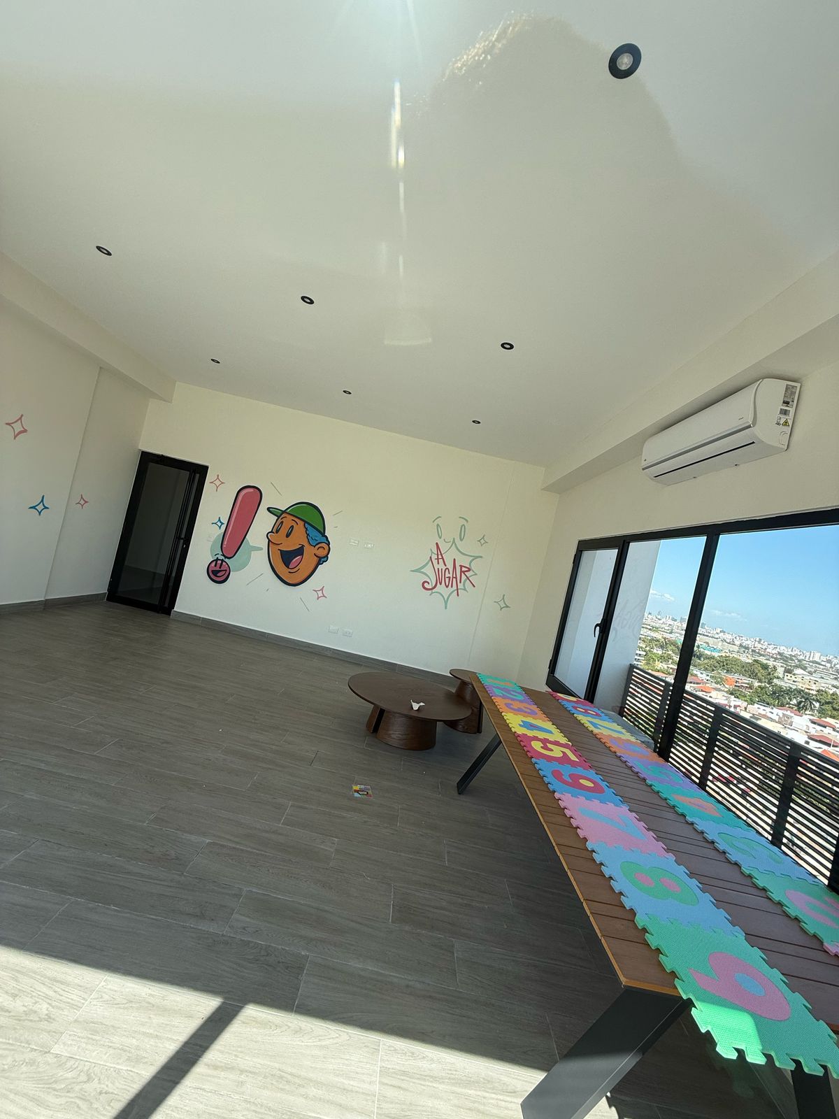 apartamentos - Apto con hermosa vista panorámica, justo encima de la Plaza Comercial Paseo 27 3