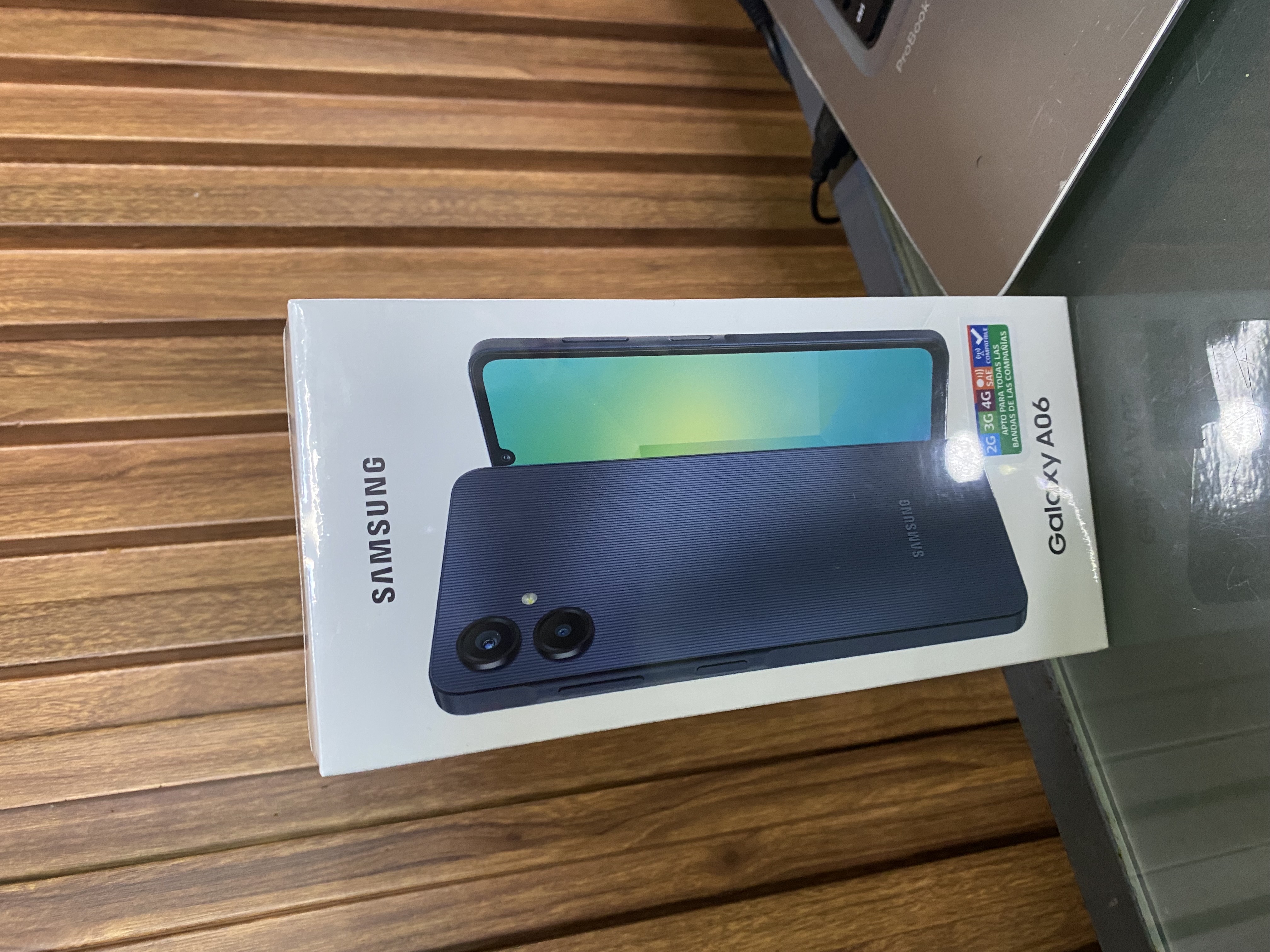 celulares y tabletas - Samsung A06 128GB  5