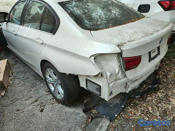 accesorios para vehiculos - BMW 328i 2012 BAÚL MALETERO TAPA Baúl  2