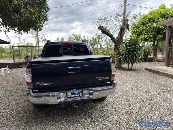 jeepetas y camionetas - se vende Tacoma 2013 6