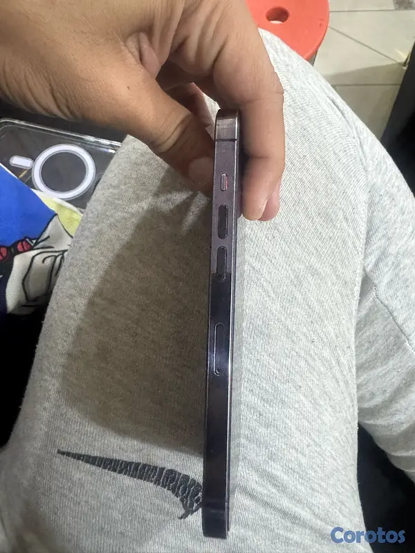 celulares y tabletas - IPhone 14 pro Santo Domingo DN
Ligeramente negociable 3