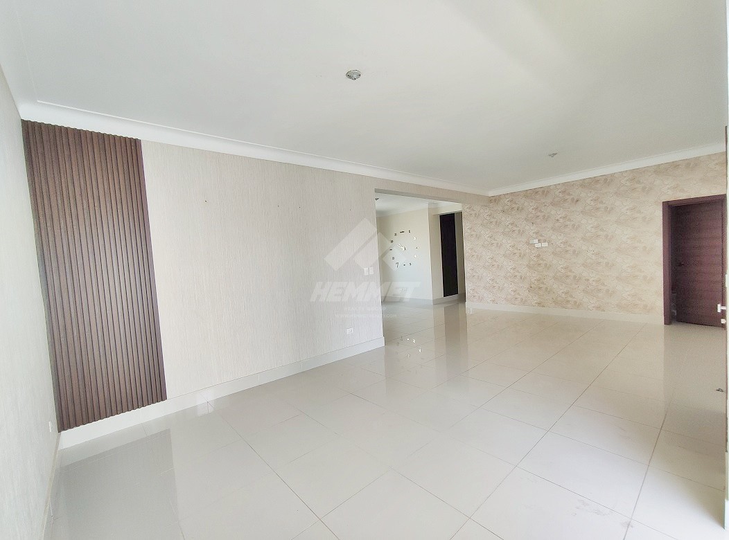 apartamentos - TORRE CON GIMNASIO Y PARQUEOS TECHADOS LA ESMERALDA SANTIAGO  3