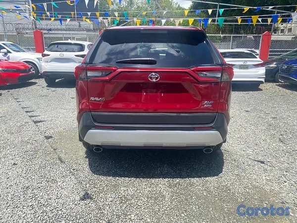 jeepetas y camionetas - Toyota Rav4 XLE AWD 2022 Recien Importada 5