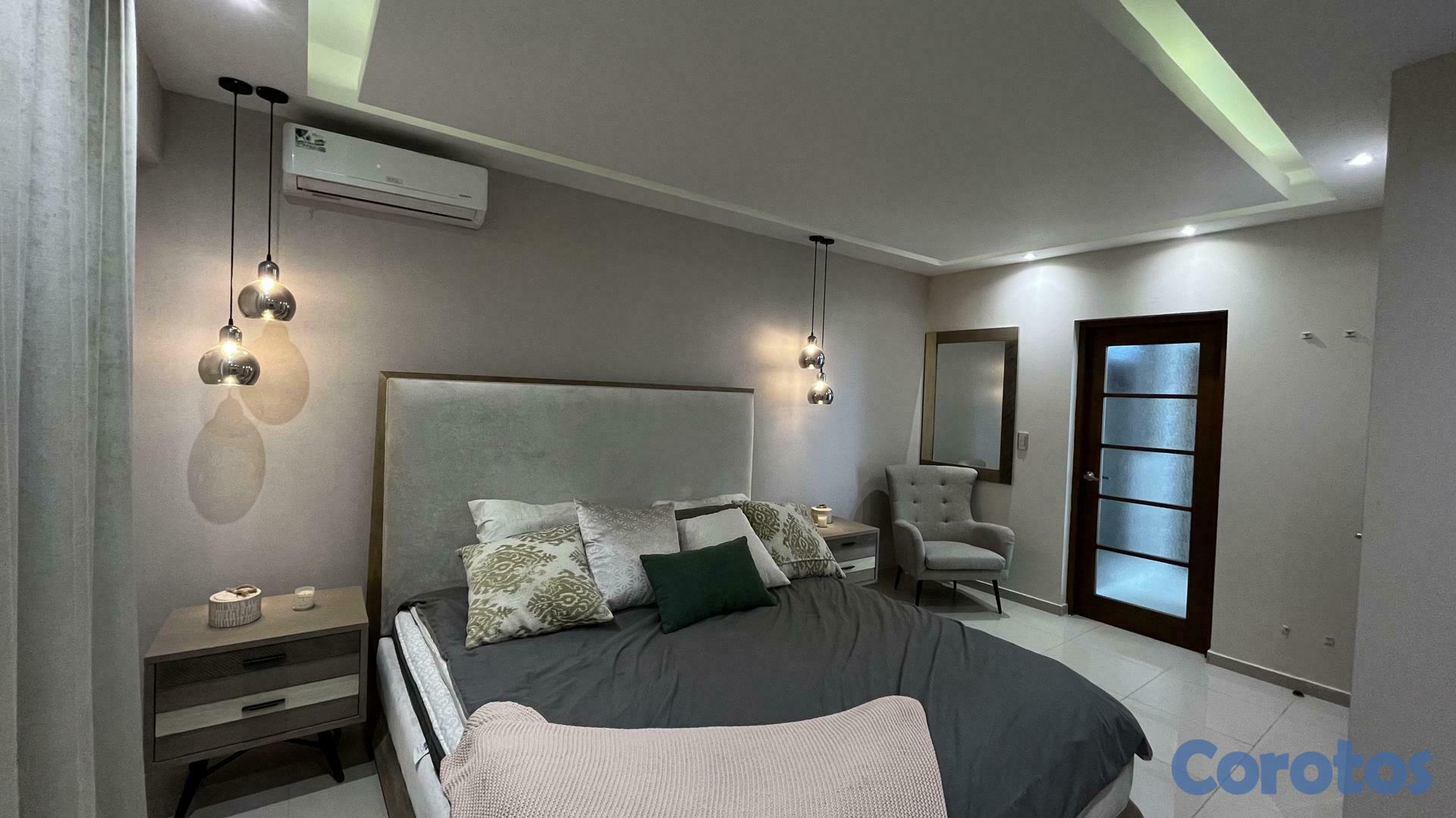 apartamentos - Apartamento amueblado en venta en Evaristo Morales de 3 habitaciones 10