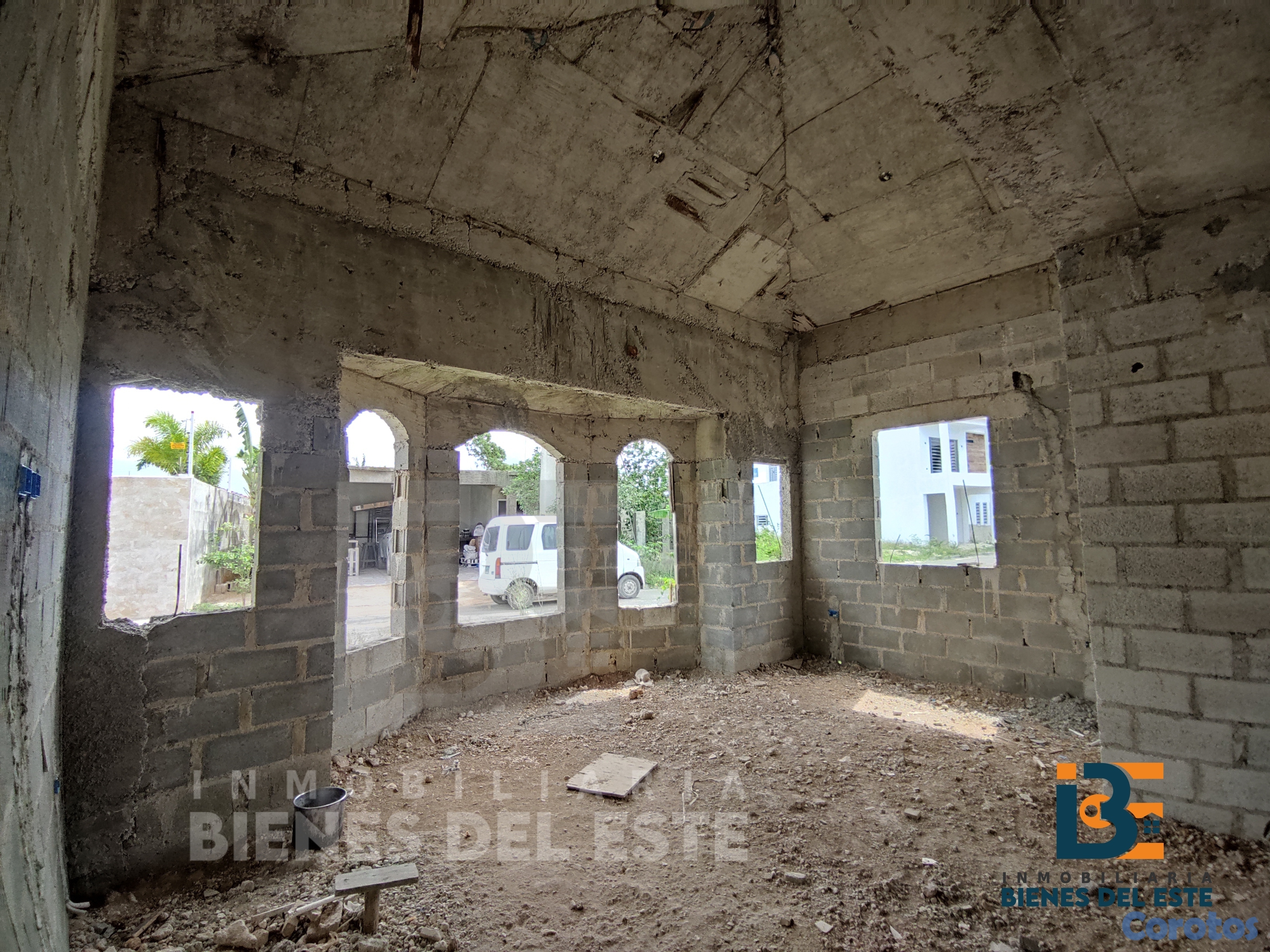 casas - SE VENDE CASA EN CONSTRUCCION de Oportunidad, SPM. 8