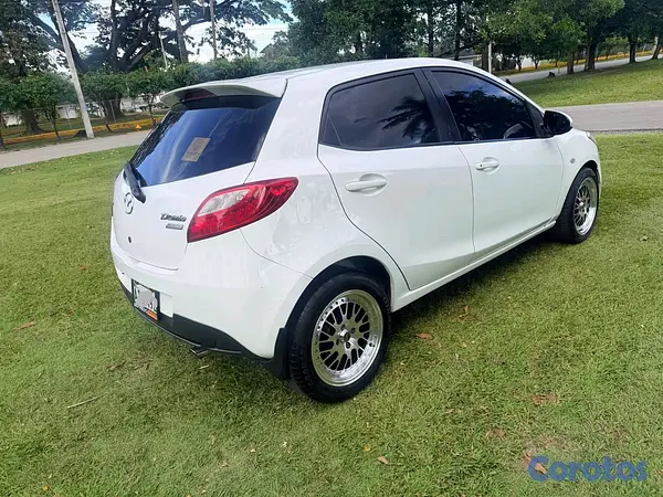 carros - mazda Demio 2014 7