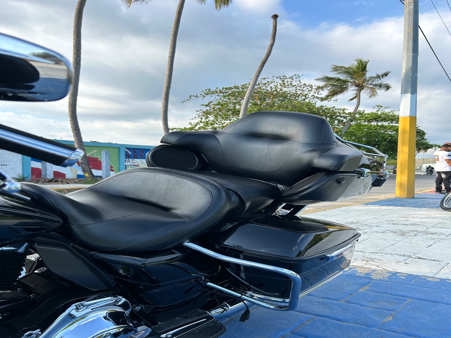 motores y pasolas - Harley Davidson Electra Glide año 2014 3