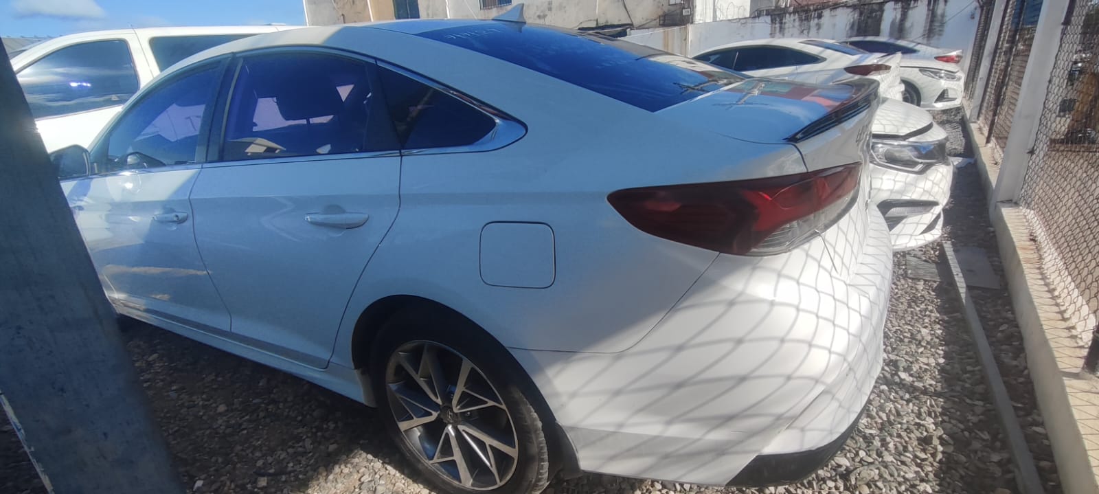carros - HYUNDAI NEW RISE AÑO 2018 DESDE: RD$710,000.00 1