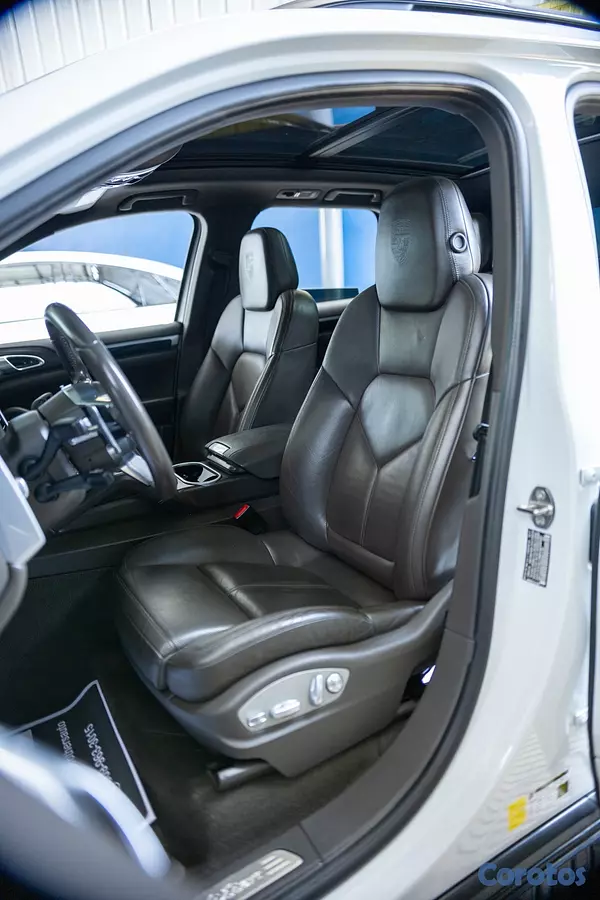 jeepetas y camionetas - Porsche Cayenne Platinum 2017 Clean Carfax 6
