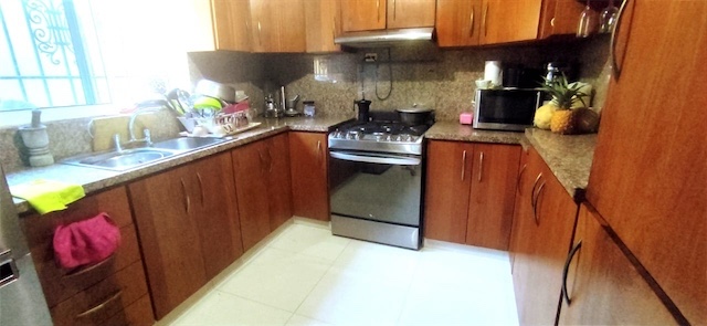 casas - Venta de casa con picuzzi en el mirador del este Santo Domingo 3