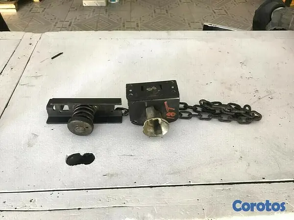 repuestos - CAMA CORTA TOYOTA TUNDRA 2017 - ORIGINAL Y GARANTIZADA 2
