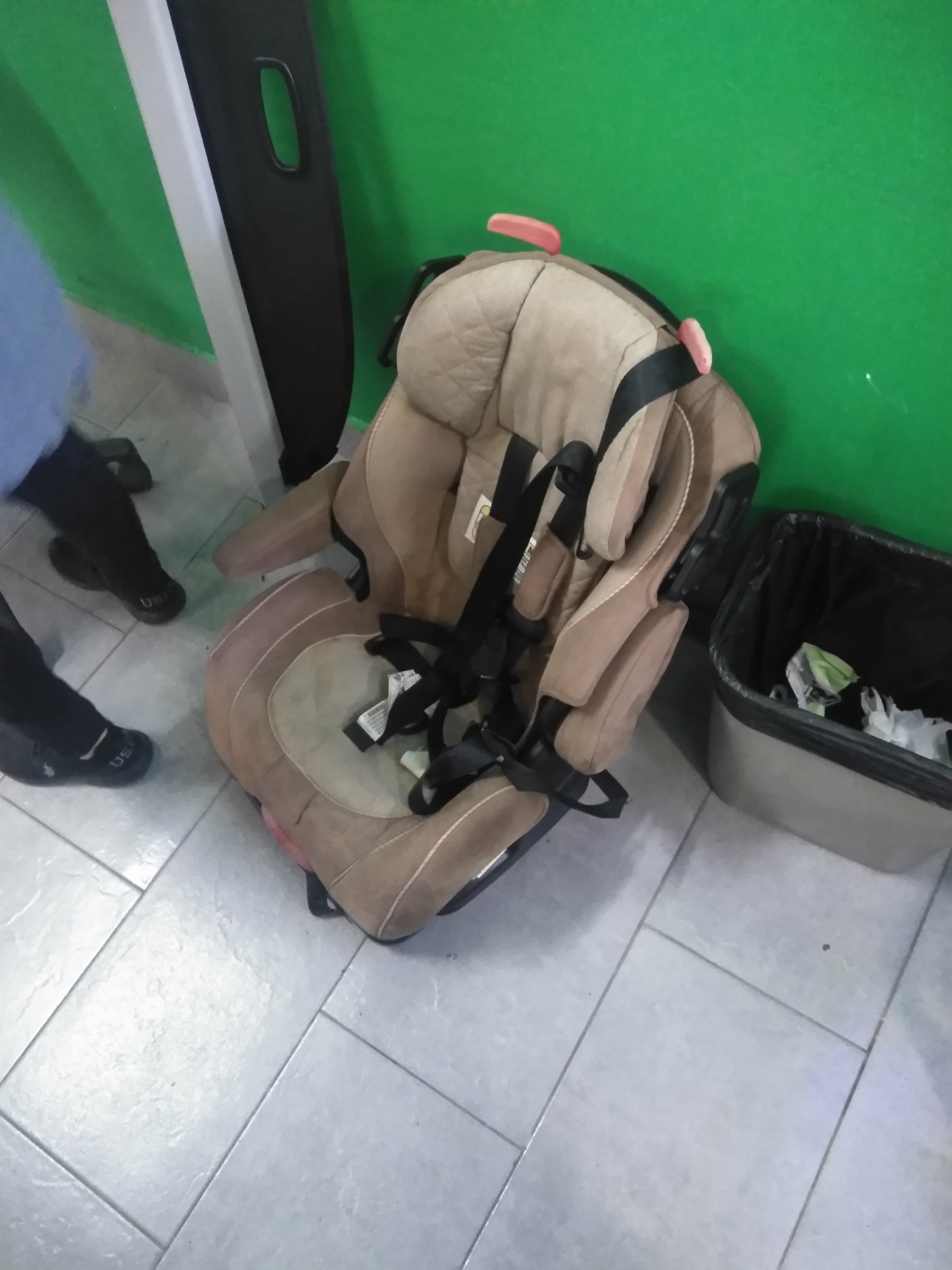 coches y sillas - Vendo silla de bebé 2000 pesos