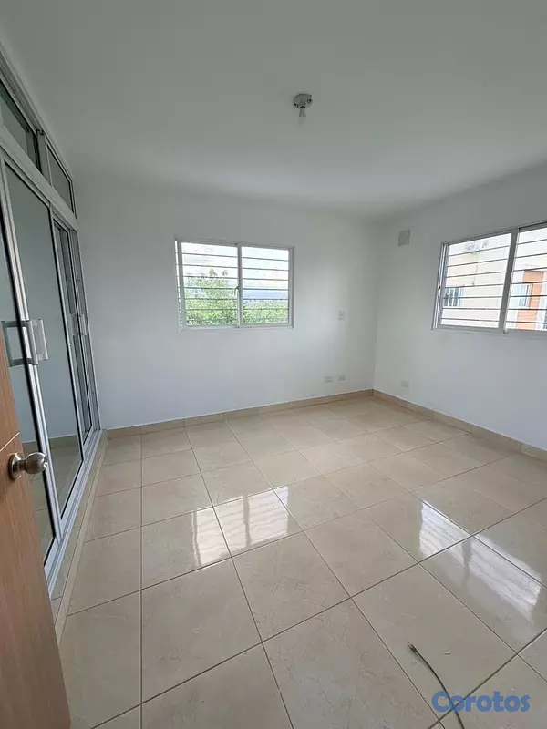 apartamentos - vendo en la vereda un 4 nivel con azotea Licey  9