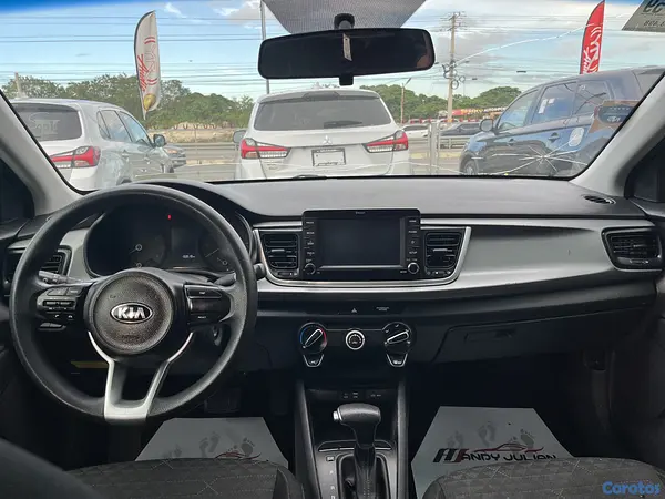 carros - Kia Rio 2020 7
