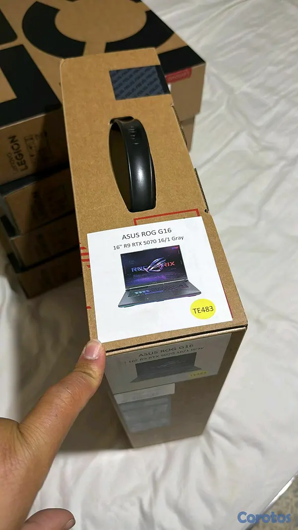 computadoras y laptops - Asus rog strix ryzen 9 8940hx RTX 5070 3