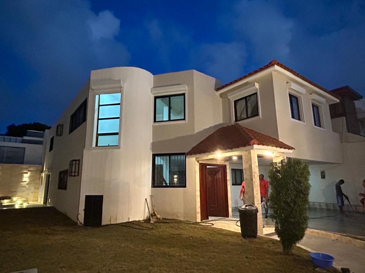 casas - Casa en Bella Vista, Jacuzzi, 3 habitaciones 