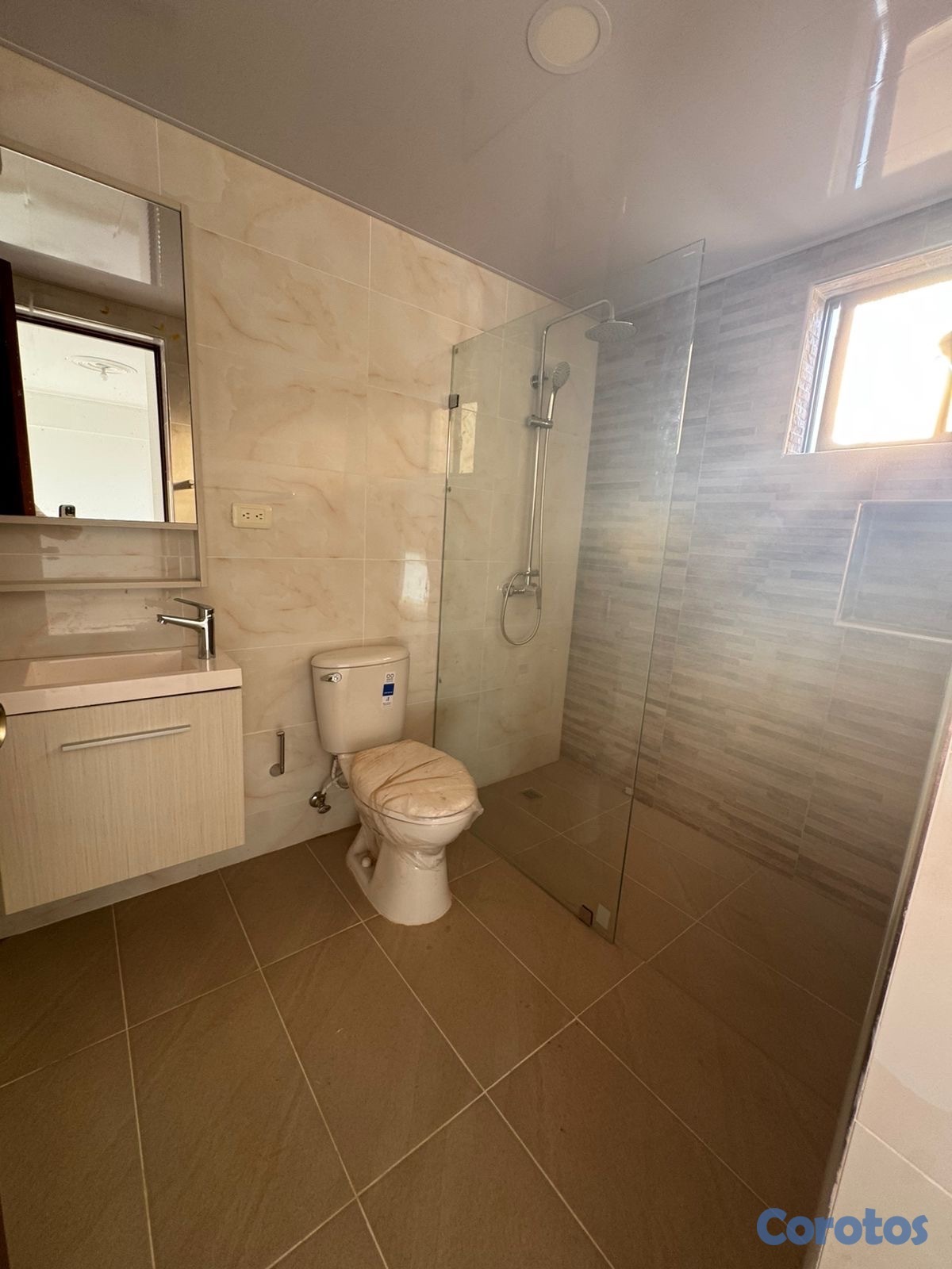 apartamentos - alquiló piso los cacicazgos tres ha con su baños dos parqueos tech balcón estar  8