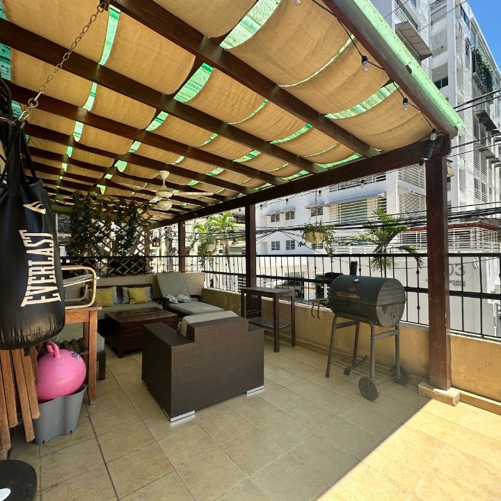 apartamentos - Apartamento en Venta en Evaristo Morales 2H, 2B, 2P, 2do nivel