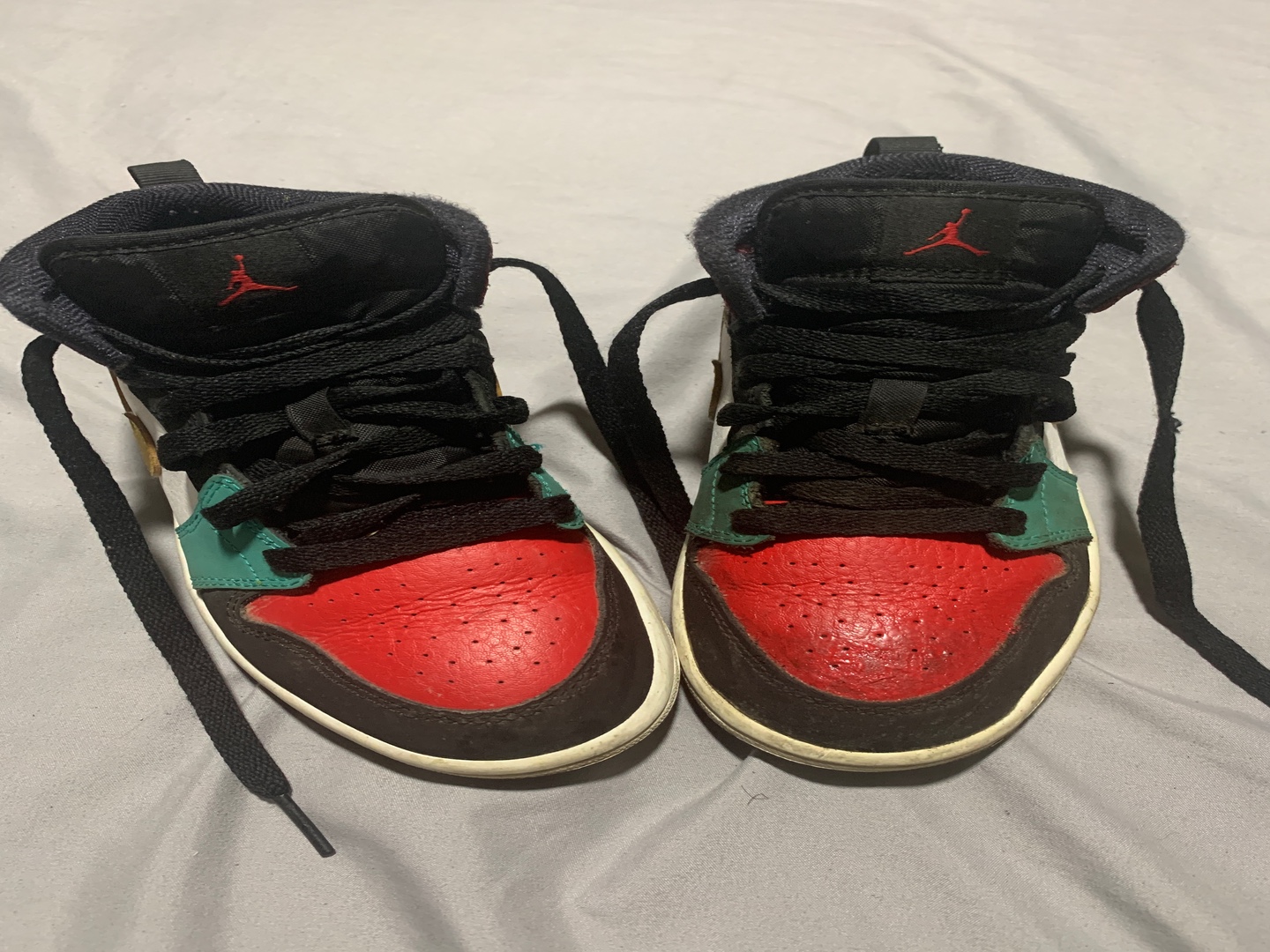 ropa y zapatos - Vendo tenis de niños Nike Jordan