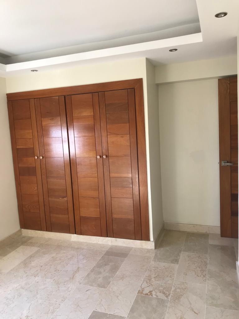apartamentos - Apartamento en Alquiler Condominios Santo Domingo 3