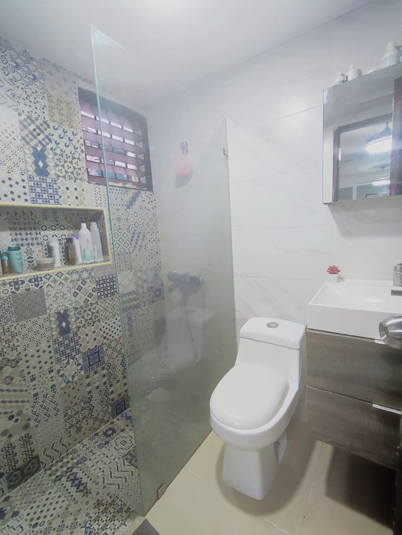 apartamentos - Se vende apartamento en Urbanización Atlántida 5