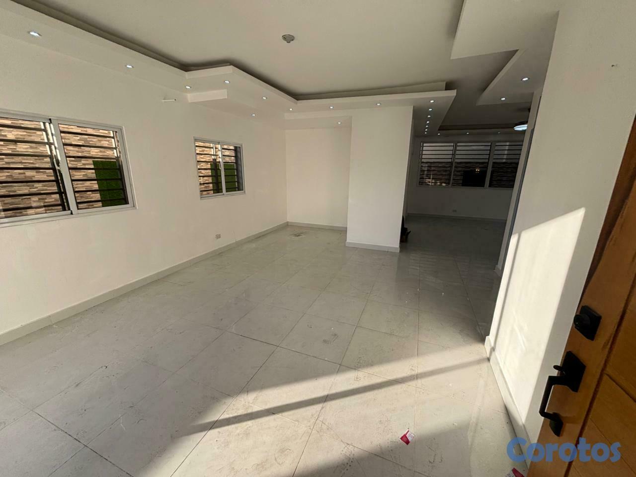 casas - Casa de 2 niveles en venta en Altos De Arroyo Hond 2