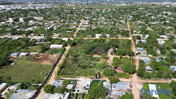 solares y terrenos - Se vende terreno con 7,666 metros en el barrio La  5