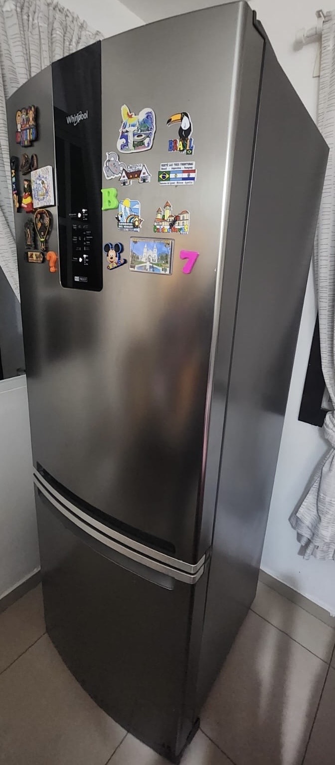 electrodomesticos - Vendo Nevera whirlpool en excelente condiciones  2