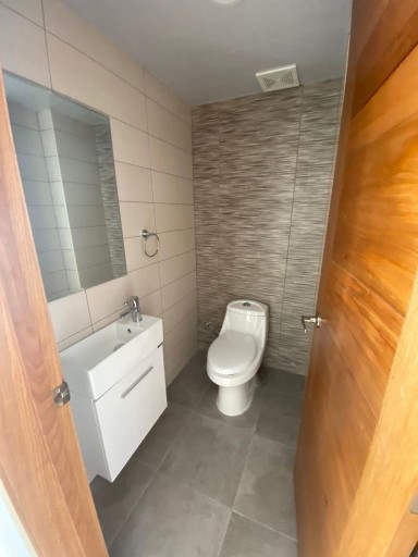 apartamentos - Alquilo en Renacimiento, moderno apartamento detrás de la Comandancia  5
