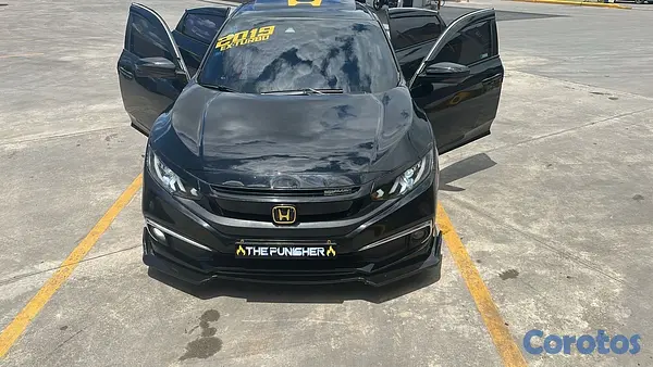 carros - Honda civic 2019 EX-T en perfectas condiciones 

Gomas nuevas 
Aire 10/10 
 4