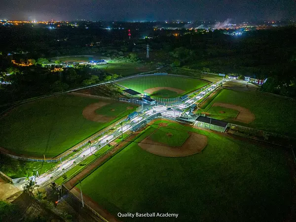 solares y terrenos - VENTA ACADEMIA DE BASEBALL TERRENO APT0 PARA OTROS USOS “SANTO DOMINGO” 2