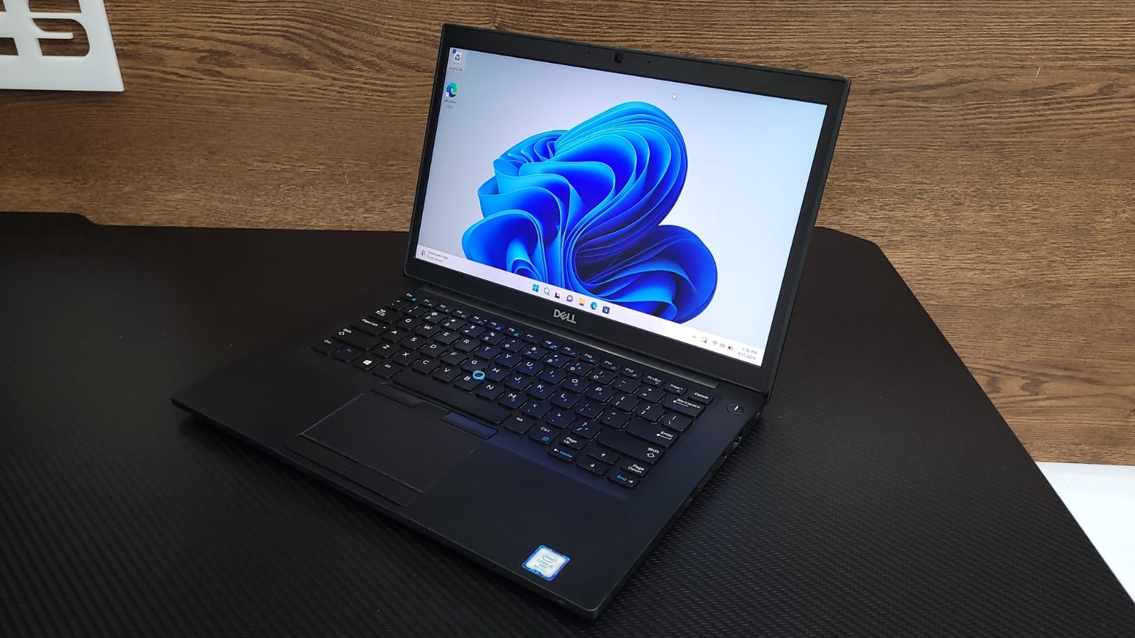 computadoras y laptops - Dell Latitude 7480 Core i5 6th 8GB 256GB SSD 0