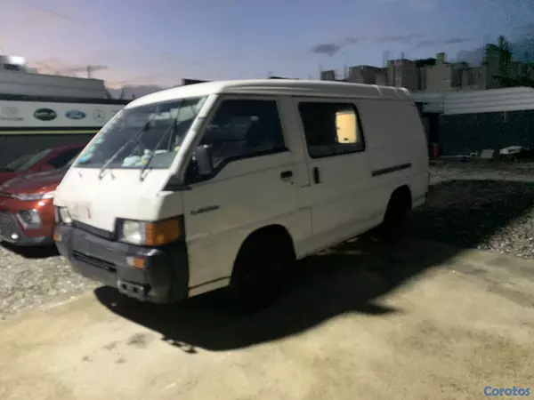otros vehiculos - Mitsubishi L300 4