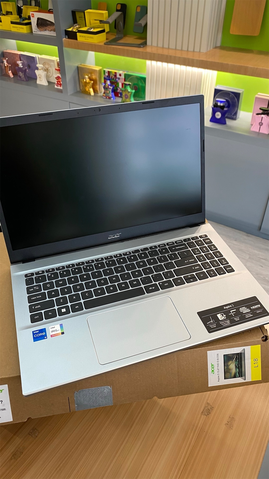 computadoras y laptops - Laptop ACER ASPIRE 3 A315 i5 12Th gen 15.6 pulgada 8Gb de ram 256Gb SSD nueva 3